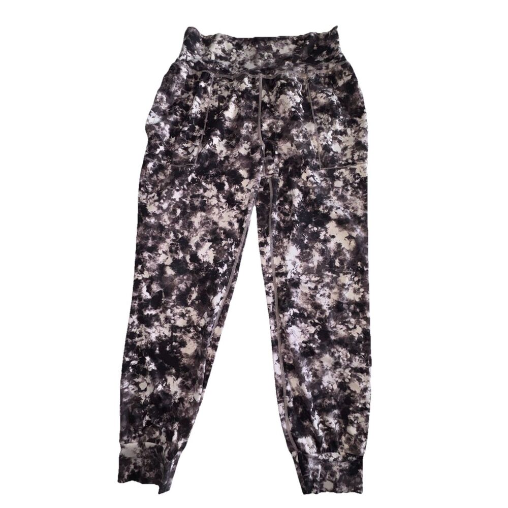 Athleta Brown Salutation Printed Jogger Pants Size Medium Stretch Knit Pockets